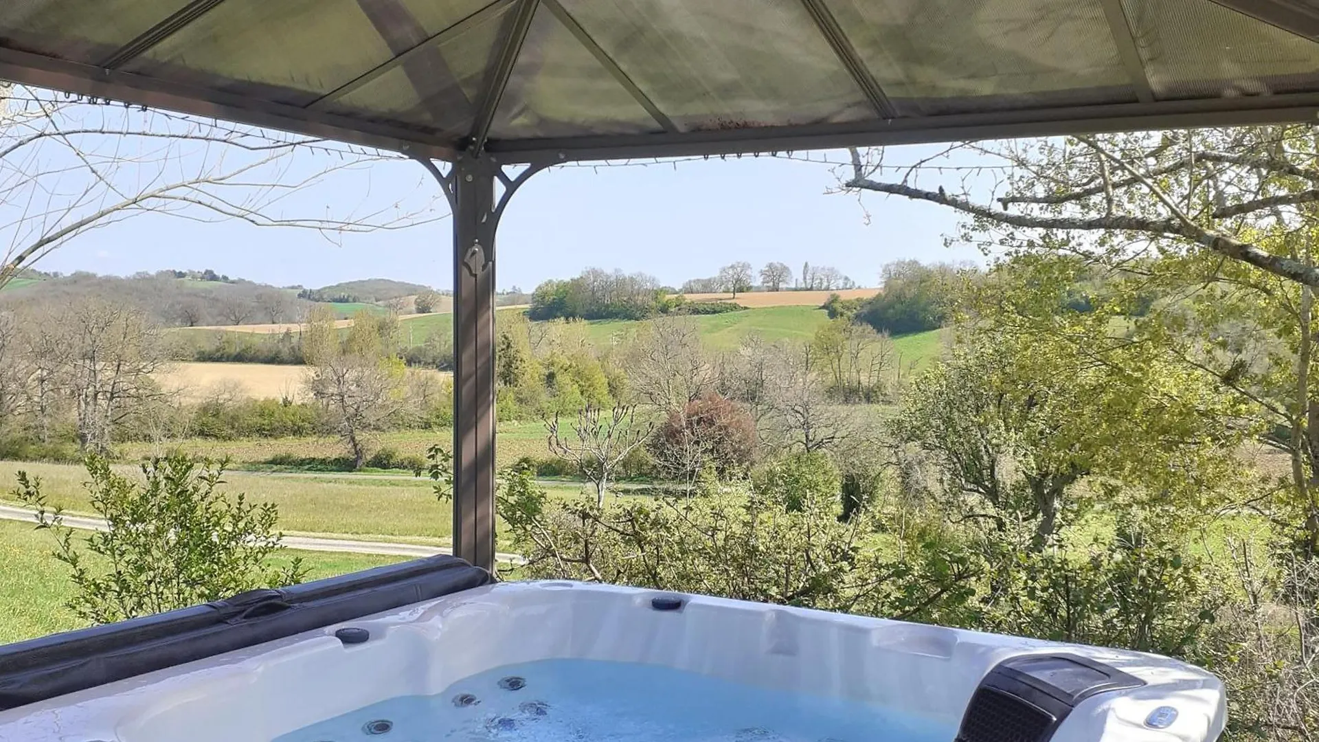 Les Chalets De Barruerot - Jacuzzi Spa Privatif - Chalet Meleze Peyrusse-Grande 0*,